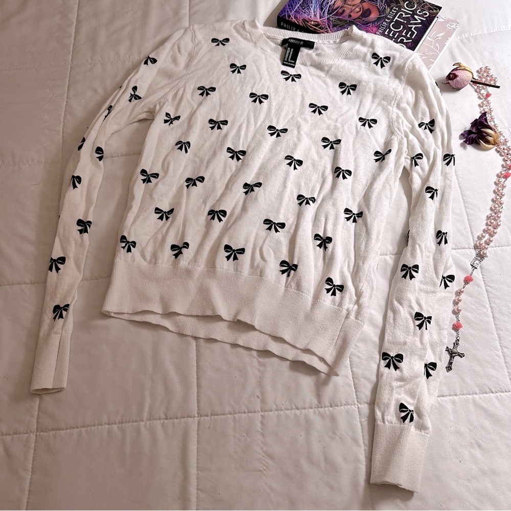 F21 White Bow Sweater